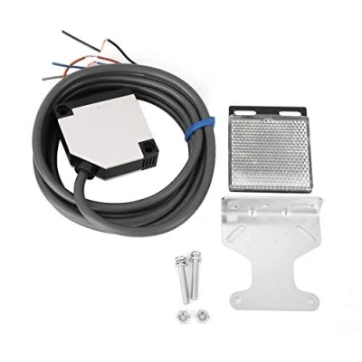 Afbeelding van Keenso E3JK R4M1 sensor voor lichtkast, IP65 ABS behuizing lichtkast met spiegelreflectie (90 250VAC 3500 mm)