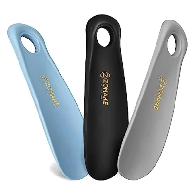 Afbeelding van Schoenlepel Klein Plastic,Korte Schoentrekkracht Plastic Schoen Hoorn Set 3 Stuks,18.5 CM Kleine Schoenhoorn met Wandbeugel,door ZOMAKE(Zwart&amp;Blauw&amp;Grijs)