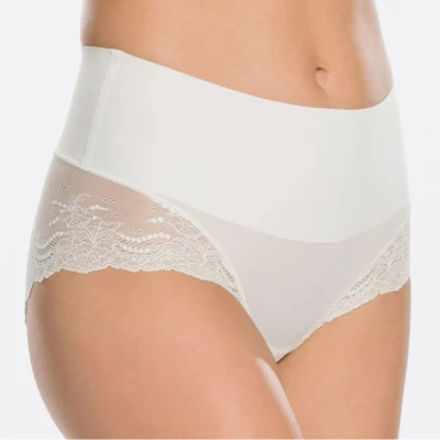 Afbeelding van SPANX Undie tectable licht corrigerende Lace Hi Hipster gebroken wit