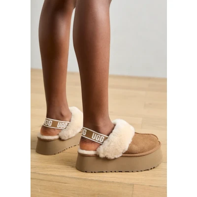 Afbeelding van UGG Funkette Muiltjes met hak, Dames, Maat: 39, Chestnut Leer en textiel