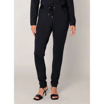 Afbeelding van Base Level slim regular waist broek zwart