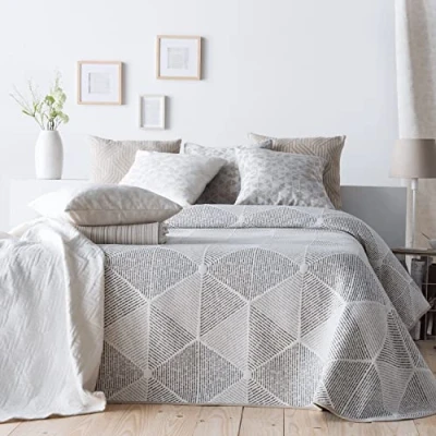 Afbeelding van VIALMAN Lichte sprei Sofia 27 voor tweepersoonsbed 180 en 200 cm, bedden met 270 x beige