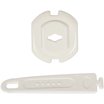Afbeelding van Sevibaby 8 Stuks Stopcontactbeschermers met Sleutel 8628