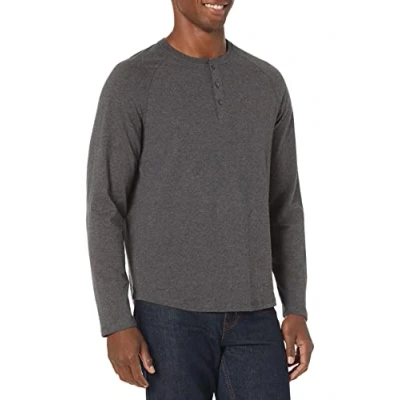 Afbeelding van Amazon Essentials Men&#039;s Henley shirt met normale pasvorm en lange mouwen (verkrijgbaar in grote maten), Houtskoolzwart, S