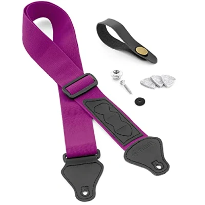 Afbeelding van TIGER Ukulele Strap Pack bevat riem, hoofdband nekband, riemknop/eindpen en 3 viltplectrums geschikt voor Soprano, Concert, Tenor Baritone Ukes Paars