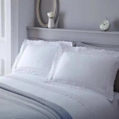 Afbeelding van Serene Renaissance Easy Care Dekbedovertrek Set Tweepersoons, Wit