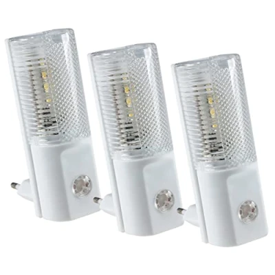 Afbeelding van ChiliTec Led nachtlampje met schemerschakelaar, stopcontact, 230 V, trapverlichting, verlichting, kinderkamer, schakelt in het donker, 3 stuks, 1 watt licht, wit