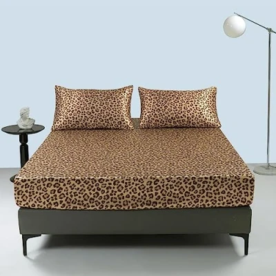 Afbeelding van Damier Satijnen hoeslaken, 180 x 200 cm, goud, luipaardpatroon, zijdeglans, hoogwaardig satijn, geschikt voor matrassen tot 25 cm hoog