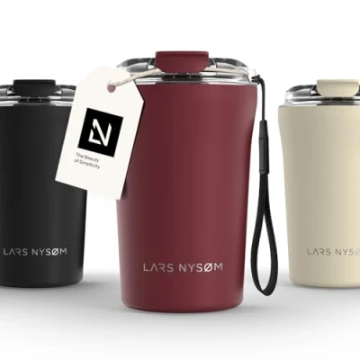 Afbeelding van LARS NYSØM &#039;Rørelse&#039; Thermo Coffee Mug to go 380ml BPA vrij Met Isolatie Draagriem &amp; Tritan Deksel Berry