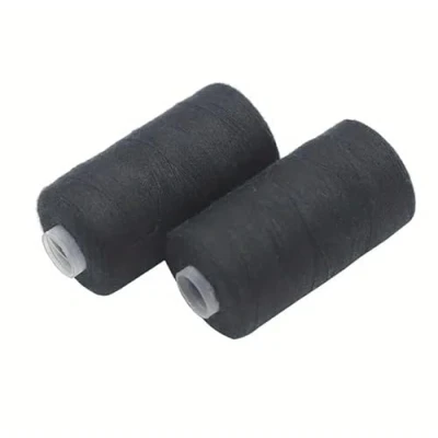 Afbeelding van GOOD STUFF Set van 3 spoelen naaigaren polyester, 50 meter per spoel, perfect voor handmatig en machinaal naaien (zwart)