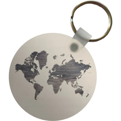 Afbeelding van Sleutelhanger Wereldkaart Hout Beige Plastic Rond Uitdeelcadeautjes