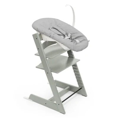 Afbeelding van Stokke Tripp Trapp stoel, groen (Glacier Green) met Newborn Set (grijs) voor pasgeborenen tot 9 kg gezellig, veilig en eenvoudig te gebruiken