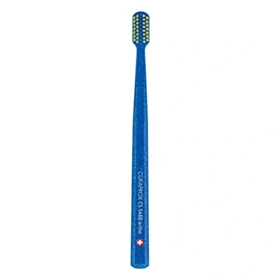 Afbeelding van Curaprox Tandenborstel CS 5460 Ortho handtandenborstel met speciale snit voor beugels Ultra Soft CUREN borstelharen blauw groen