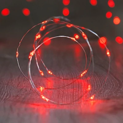 Afbeelding van Lights4fun 20 LED draad micro lichtketting rood batterij