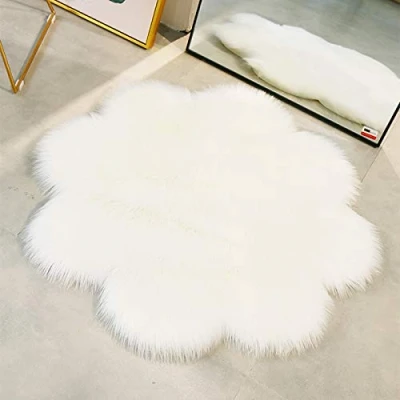 Afbeelding van QINGLOU Schapenvacht, synthetisch, voelt als echte wol aan, tapijt van imitatiebont, pluizig, zacht, langharig, decoratief, stoelkussen, sofakussen, mat (wit, 90 x cm)