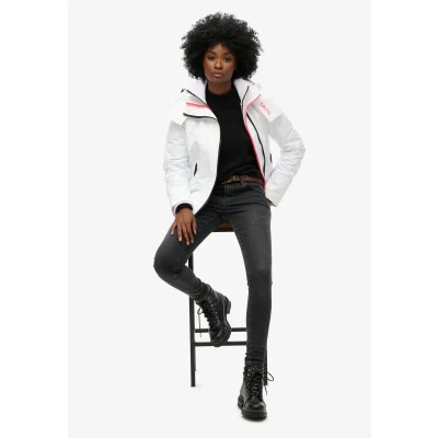 Afbeelding van Superdry Vrouwen Mountain Windbreaker met Capuchon Wit Grootte: 38