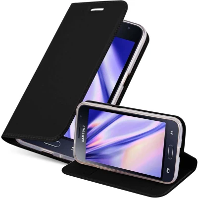 Afbeelding van Cadorabo Hoesje geschikt voor Samsung Galaxy J1 2015 in CLASSY ZWART Beschermhoes met magnetische sluiting, standfunctie en kaartvakje Book Case Cover Etui