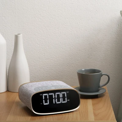 Afbeelding van LARK, FM/DAB+/BT wekkeradio, USB charging, lichtgrijs/eik
