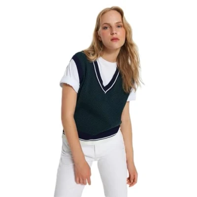 Afbeelding van Trendyol Donkerblauwe Gebreide Trui Met V Hals En Geometrisch Patroon Twoaw22Bz0051