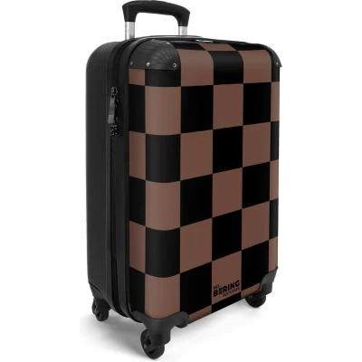 Afbeelding van NoBoringSuitcases.com® Handbagage koffer lichtgewicht Reiskoffer trolley Bruin met zwarte schaakbord print Rolkoffer wieltjes Past binnen 55x40x20 en 55x35x25