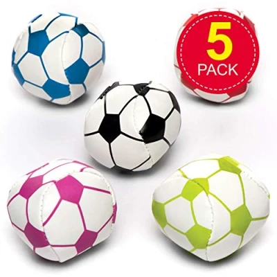 Afbeelding van Baker Ross Zachte mini voetbal voor kinderen perfect als kleine partyverrassing (5 stuks).