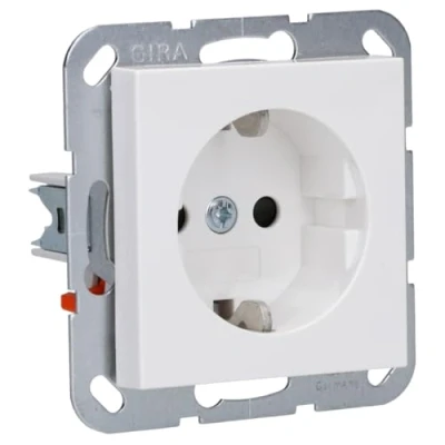 Afbeelding van Gira 445303 Schuko stopcontact met shutter aanraakbeveiliging systeem 55 zuiver wit glanzend