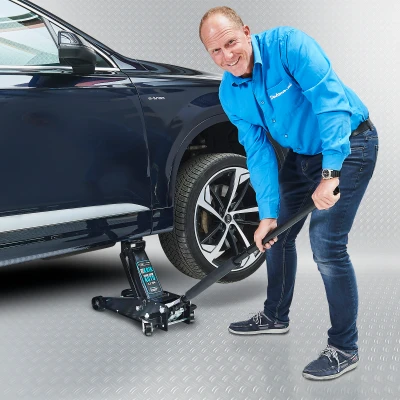 Afbeelding van Datona Autokrik 2,5 Ton + Kruissleutel Set Assteunen Zwart