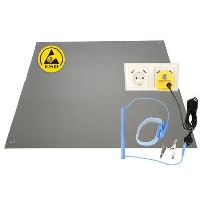 Afbeelding van Minadax 60 x 40 cm antistatische ESD computermat tafelmat &quot;Premiumkwaliteit&quot; incl. manchet + 2,4 m verlenging aardingsstekker