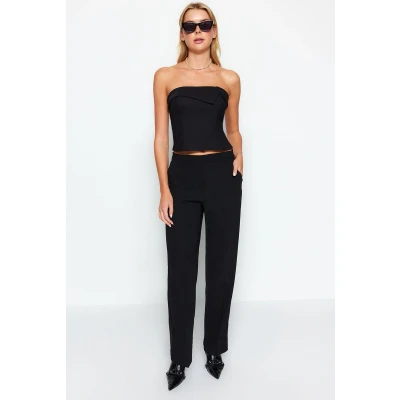 Afbeelding van Trendyol Zwarte Strapless Kraag Gedetailleerde Crop Geweven Blouse Twoaw24Bz00420