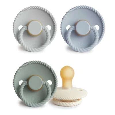 Afbeelding van FRIGG Rope Latex fopspeen, verpakking met 4 natuurlijk rubber, gemaakt in Denemarken, BPA vrij, symmetrische kersenspeen (Seaside Serenity, maat 1, 0 6 maanden)