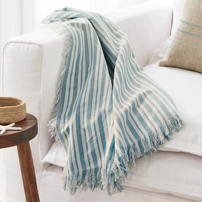 Afbeelding van LOBERON Plaid Anjoutey blauw/wit