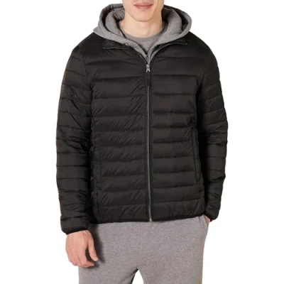 Afbeelding van Amazon Essentials Lichtgewicht Waterbestendig Packable Puffer Jacket Down Alternatieve Jas, Zwart, M