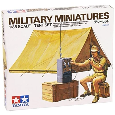 Afbeelding van 1:35 Tamiya 35074 WWII Diorama Set Tent w/Radio &amp; 1 Figure Plastic Modelbouwpakket