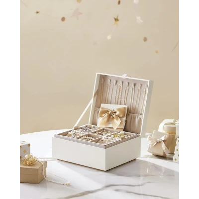 Afbeelding van Sieradendoos met 2 lagen, sieradenorganizer handvat, verwijderbare sieradenbak, opbergdoos voor sieraden, zwevend effect, 20,5 x 24 11 cm, cadeau idee, wit, JBC165W01