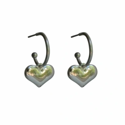 Afbeelding van FlowJewels oorringen staal hart zilver kleurig