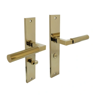 Afbeelding van Bau stil deurklink op schild met wc slot 63mm messing titaan PVD