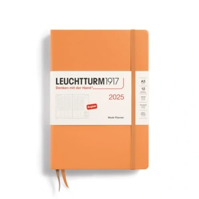 Afbeelding van LEUCHTTURM1917 370796 weekplanner 2025, medium A5 hardcover 12 maands kalender, gelinieerd, abrikoos, Engels