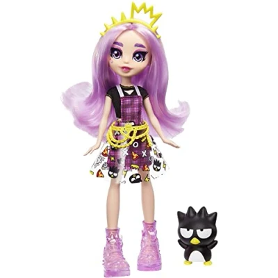 Afbeelding van Sanrio Badtz Maru Figuur en Jazzlyn Pop (ca. 25,4 cm) met Kleding Accessoires, Lang paars haar Trendy Outfit, Mooi cadeau voor kinderen vanaf 3 jaar, GWW98