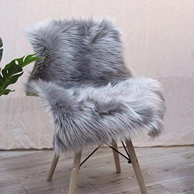 Afbeelding van YIHAIC Schapenvacht, synthetisch, voelt als echte wol aan, synthetisch bont, kunstmatig, luxe, wollen kleed voor bank, kussen (grijs, 75 x 120 cm)