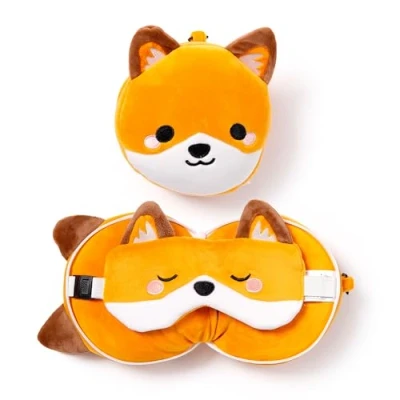 Afbeelding van Relaxeazzz Finnick de Vos knuffel/reiskussen/slaapmasker 2 in 1 set voor kinderen vliegtuig of auto