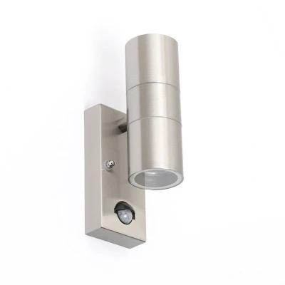 Afbeelding van QAZQA Buitenwandlamp staal IP44 met bewegingssensor Duo