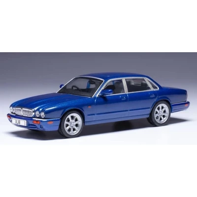 Afbeelding van Jaguar XJ8 Modelauto schaal 1:43