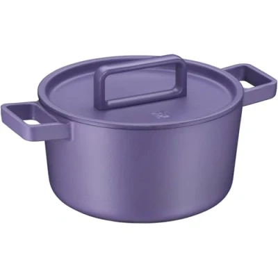 Afbeelding van WMF Flavour Braadpan 24 cm, gietijzeren braadpan, inductie paars, kookgerei, geëmailleerd, pan, deksel, stoofpan, deksel met condensatienoppen, moderne elegantie,