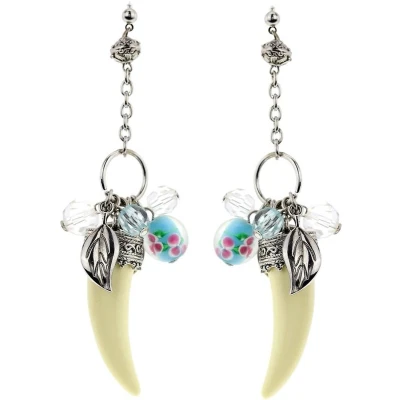 Afbeelding van Behave Oorbellen zilver kleur met hangers en tand