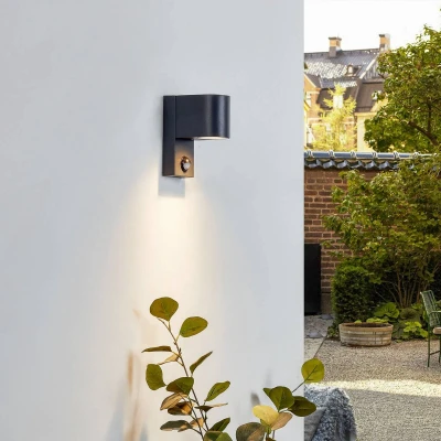 Afbeelding van Lindby buitenwandlamp Gelso, aluminium, 15 cm, GU10, sensor