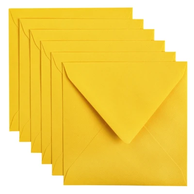 Afbeelding van Envelop Papicolor 140x140mm dottergeel
