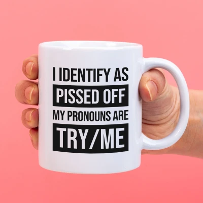 Afbeelding van Mok I identify as pissed off
