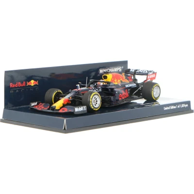 Afbeelding van het 1:43 Diecast model van De Red Bull Racing Honda R16B #33 GP Romagna 2021. coureur was Max Verstappen. fabrikant schaalmodel is Minichamps.Dit alleen online beschikbaar.