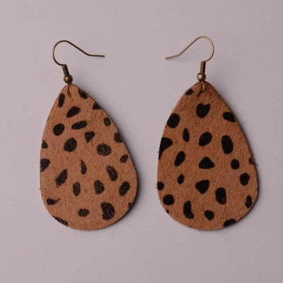 Afbeelding van Jomide Leopard oorhangers handgemaakt Leer