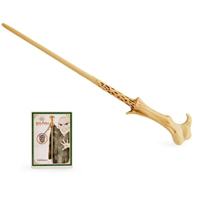 Afbeelding van Official Wizarding World, Authentic 12 Inch Spellbinding Voldemort Wand with Collectible Spell Card , Kids’ Harry Potter Fancy Dress Role Play Toys for Ages 6 and up